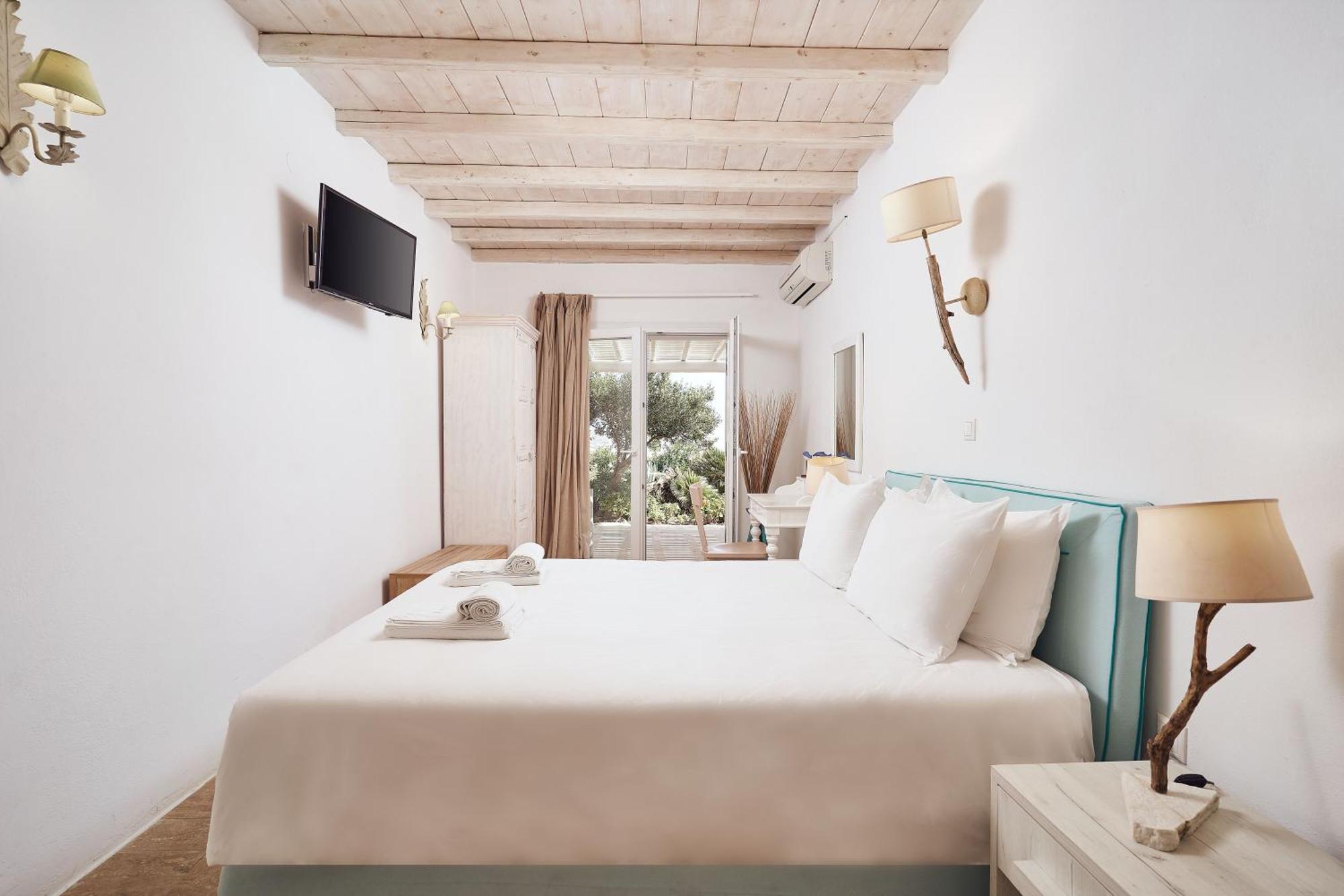Villa Petrolefko By Ethos Hospitality Ornos  Dış mekan fotoğraf